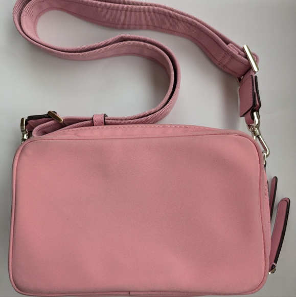 Kate Spade Jae Small Camera in Bright Carnation - Picture 2 of 9